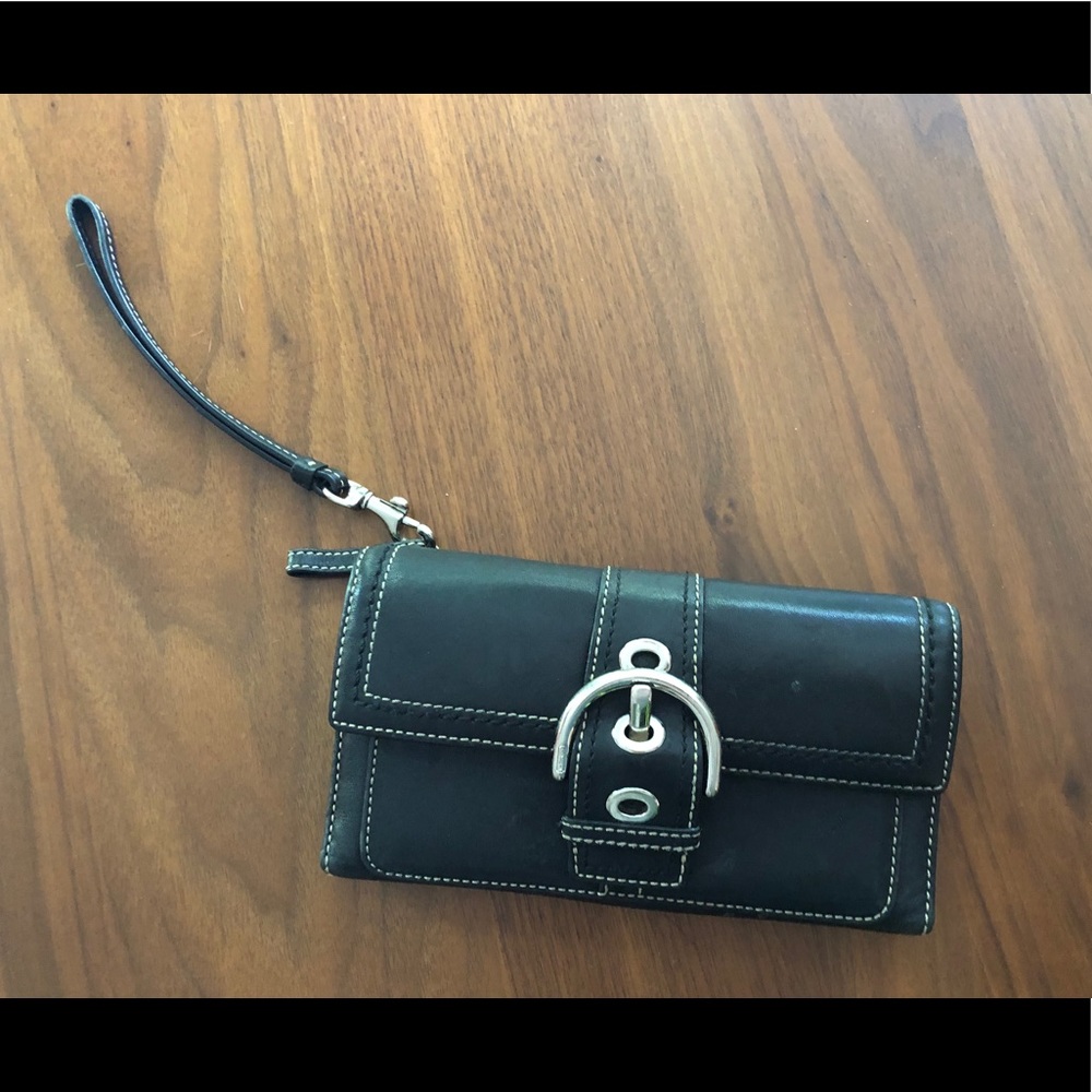Coach wallet w/grommets